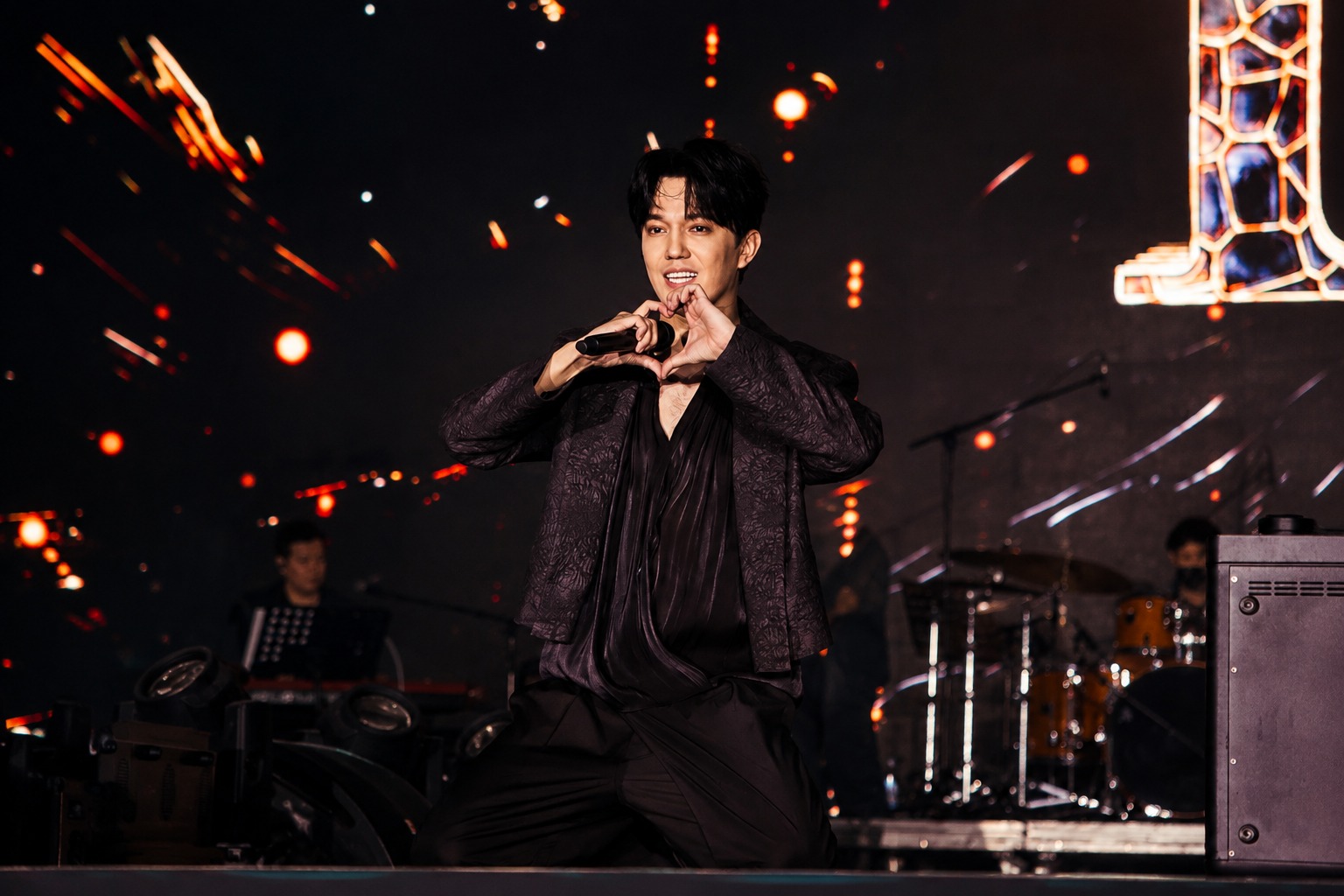 DIMASH, EL FENÓMENO VOCAL INTERNACIONAL, LLEGARÁ POR PRIMERA VEZ A LIMA CON SU "DIMENSIONS WORLD TOUR"